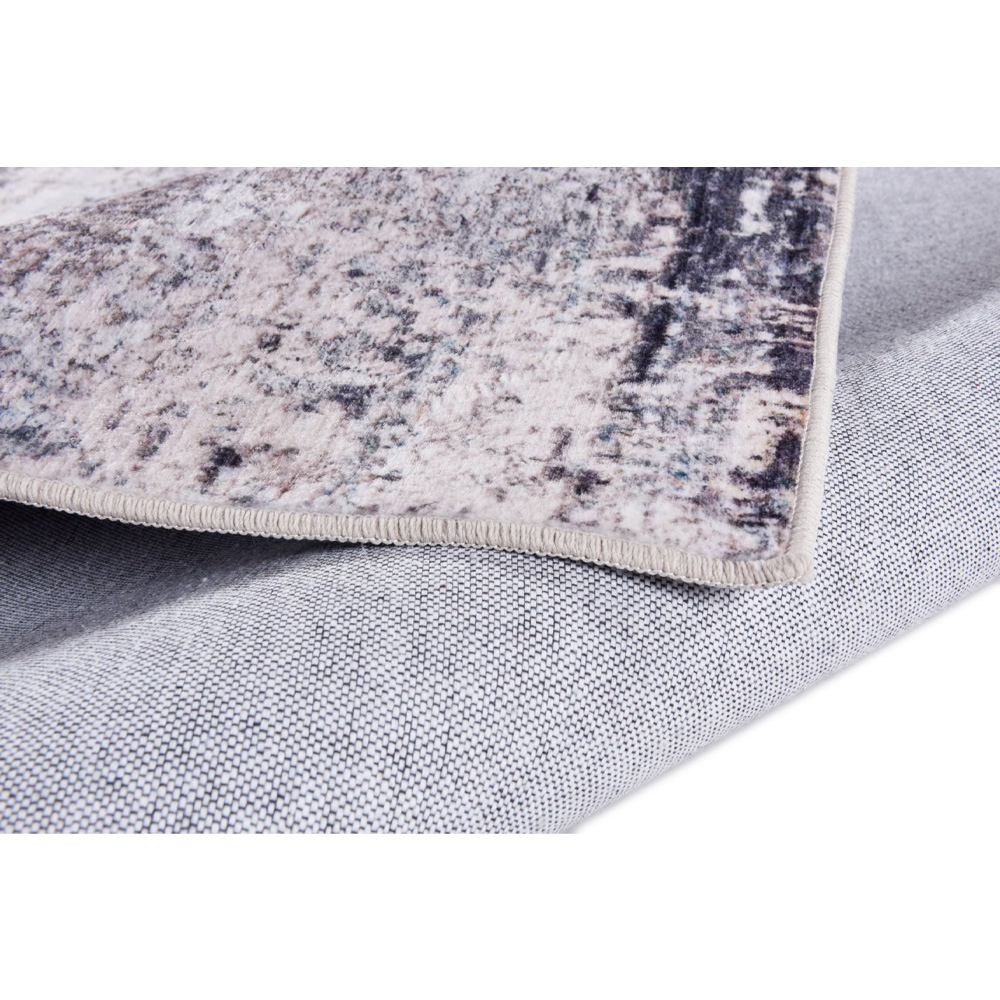 Rachele_0026_Layer-12